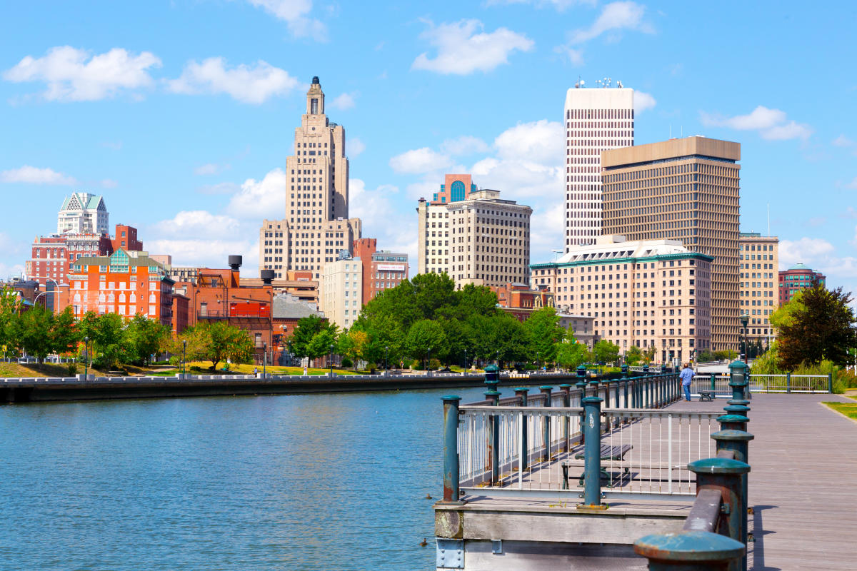 A Guide to Dating in Providence RI: Navigating Love